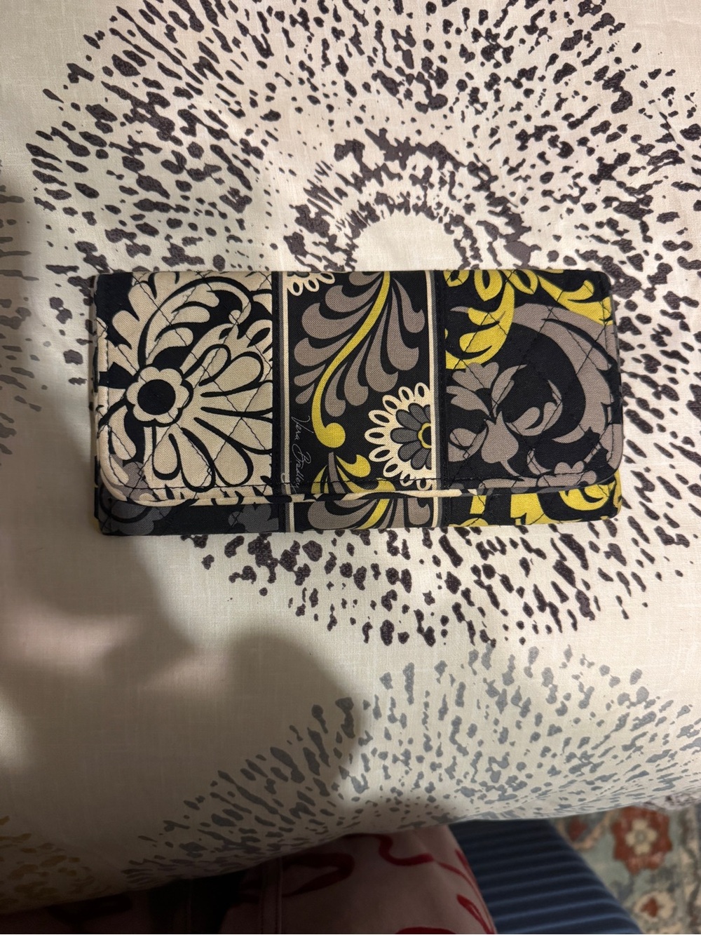 Vera Bradley Floral Patchwork Phone Case in Black, Gray & Yellow